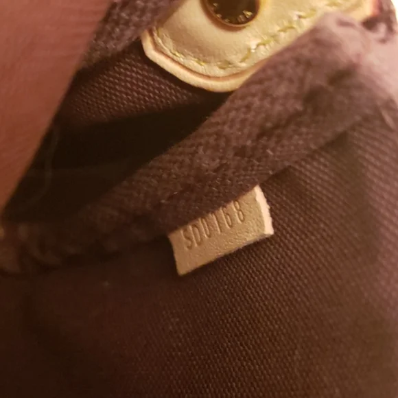 Louis Vuitton Favorite PM Monogram Canvas Crossbody Clutch NWT w/ Box Dust Bag - Picture 7 of 9